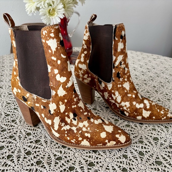 Diba Shoes - Diba True faux hair 9.5 women’s ankle boot bootie. Browns . Preloved